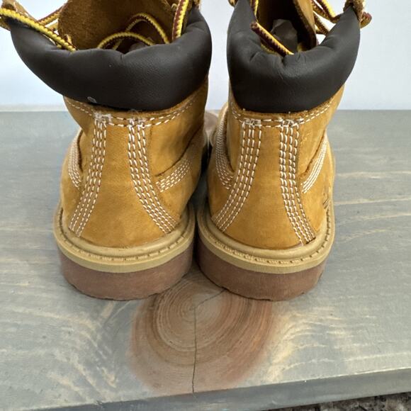 Timberland Classic Leather Boots Toddler Sz 6M Boys 6 Inch Boots - Picture 5 of 10